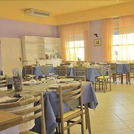 Hotel Saline Чезенатико Экстерьер фото